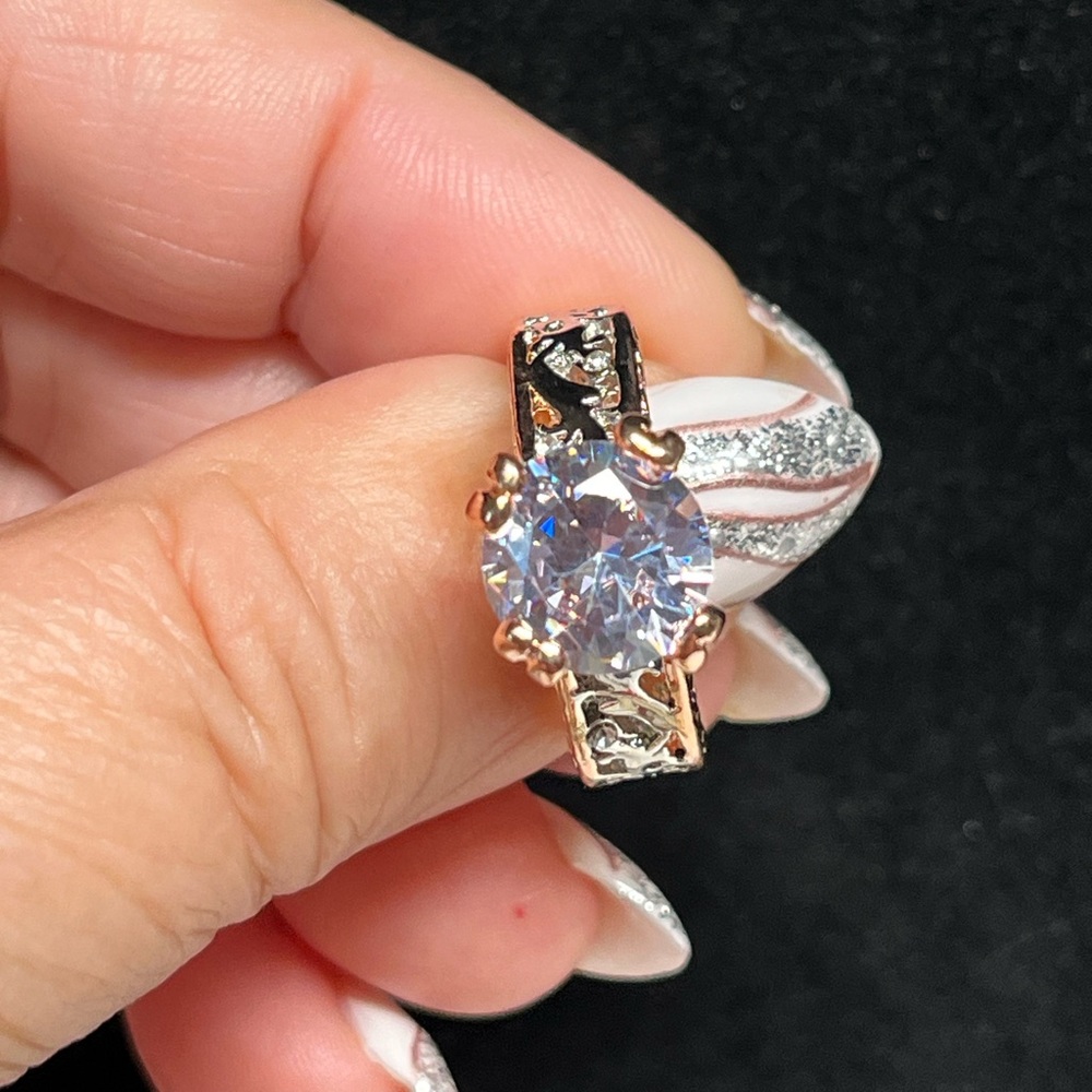 🍑Stunning rose gold chunky rhinestone ring -etched NWOT